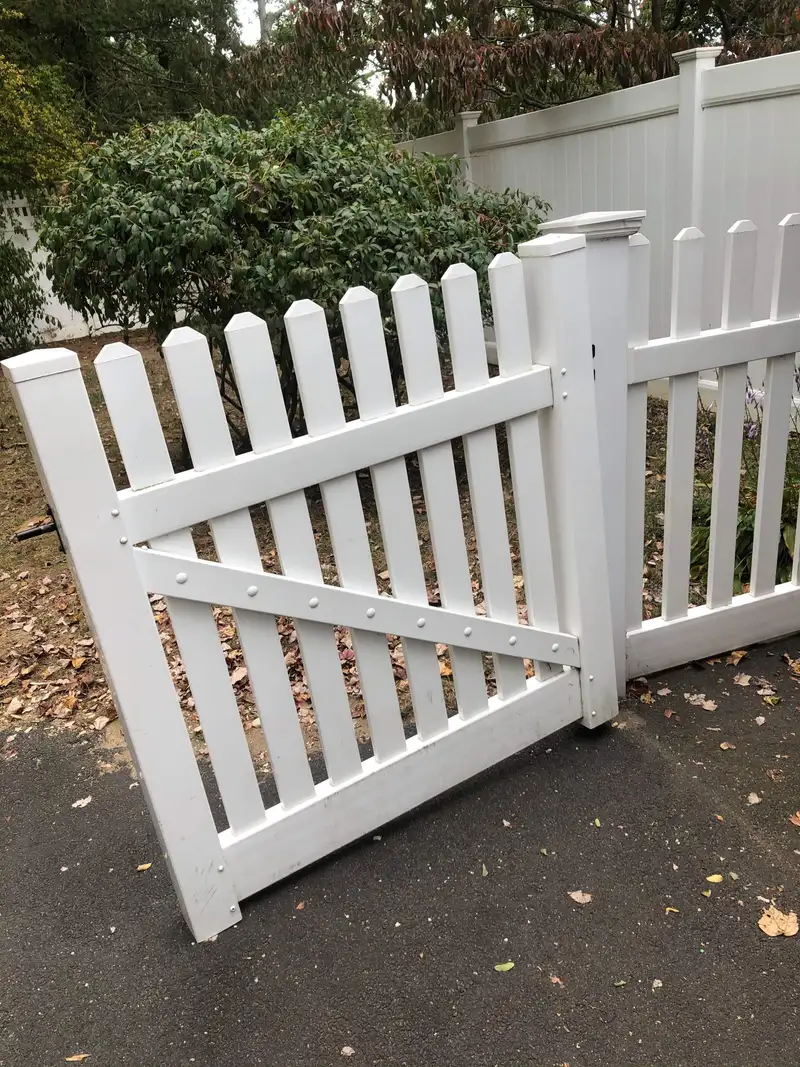 White vinyl scalloped picket gate and fence by Fencing By Excellence near Red Bank, Monmouth County NJ